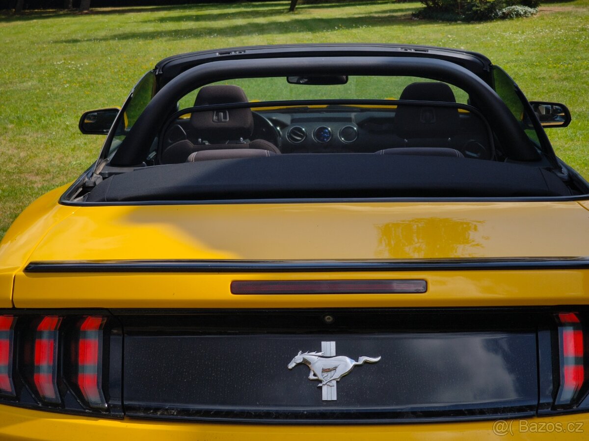 Prodám Ford Mustang 3,7 V6 Cabrio - 8