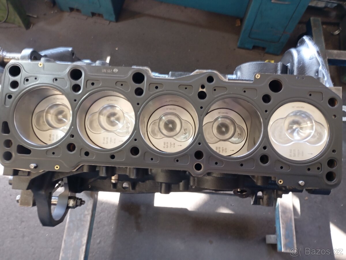 motor T4 2,5 tdi - 8