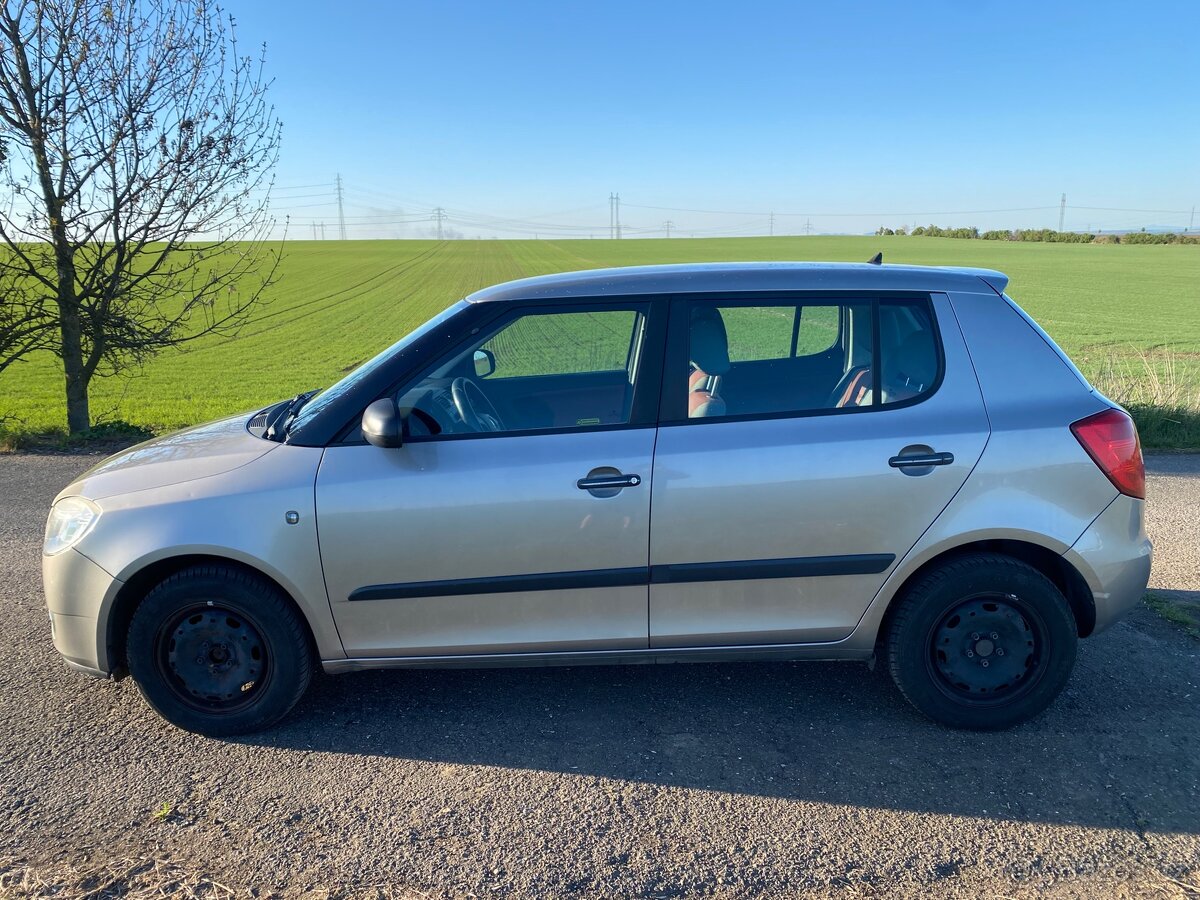 Škoda Fabia - 8
