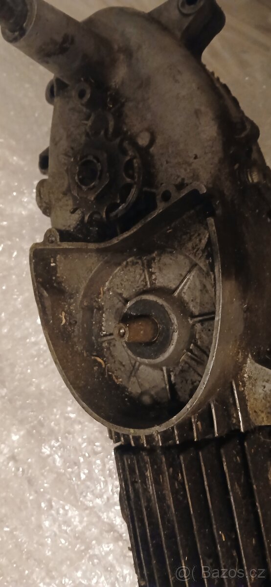 Jawa 555,550 pionyr dily +motor - 8