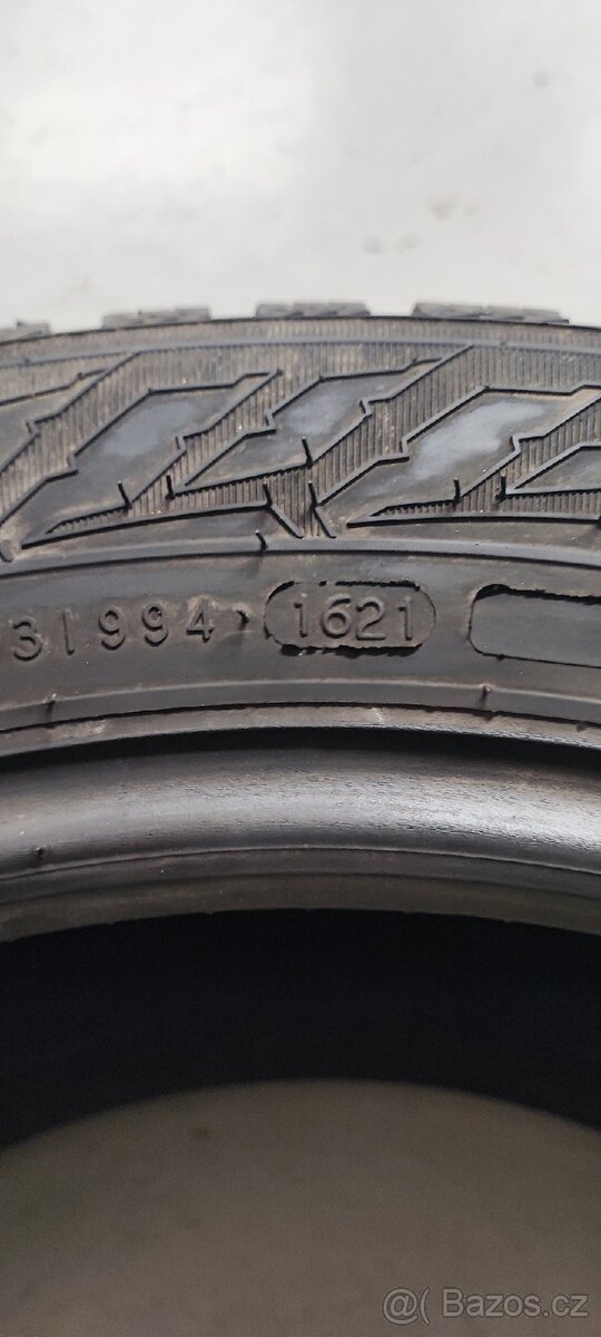 1ks 215/60/17C Nokian Snowproof, DOT 1621, vzorek 7.5mm. - 8