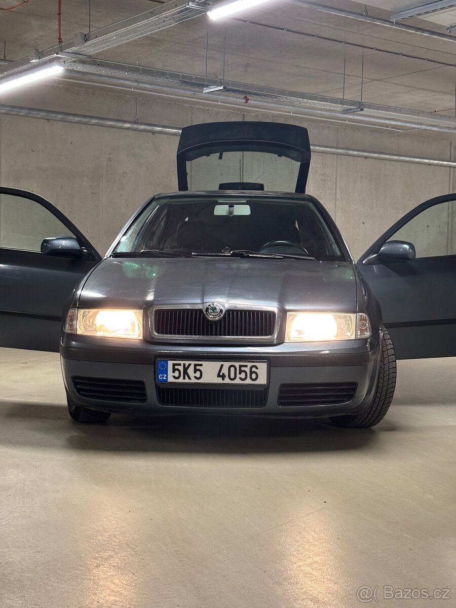 Škoda Octavia Tour 1.6 MPI - 8