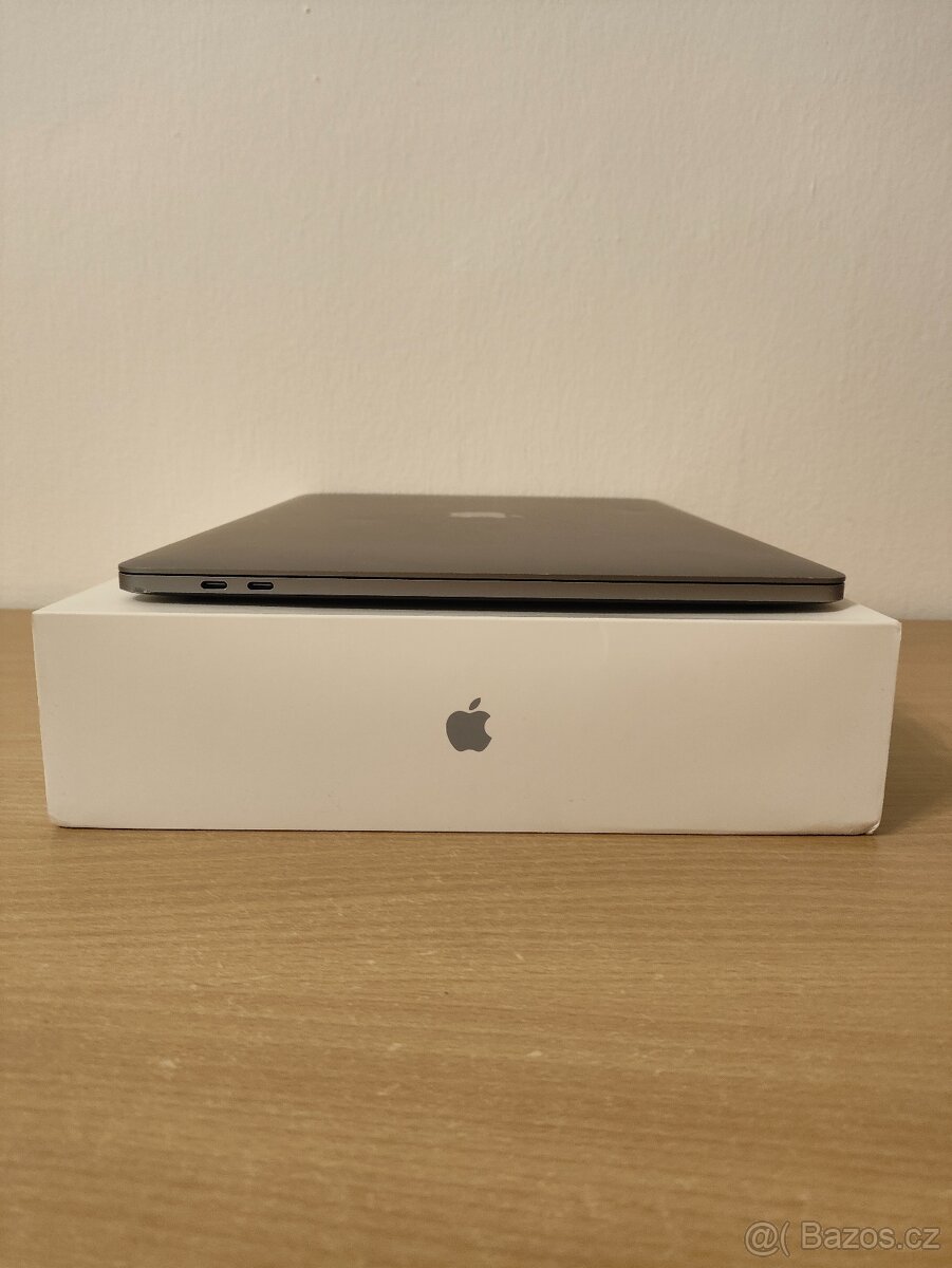 MacBook Pro 2019 A1990 – i7 / 16 / 256 - 8