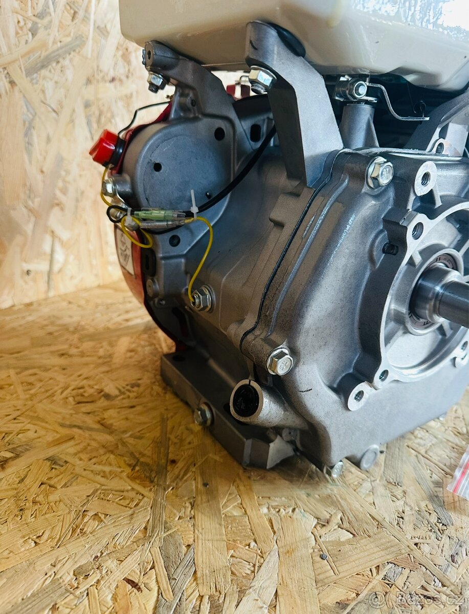 Benzínový motor 15HP 4T - 8