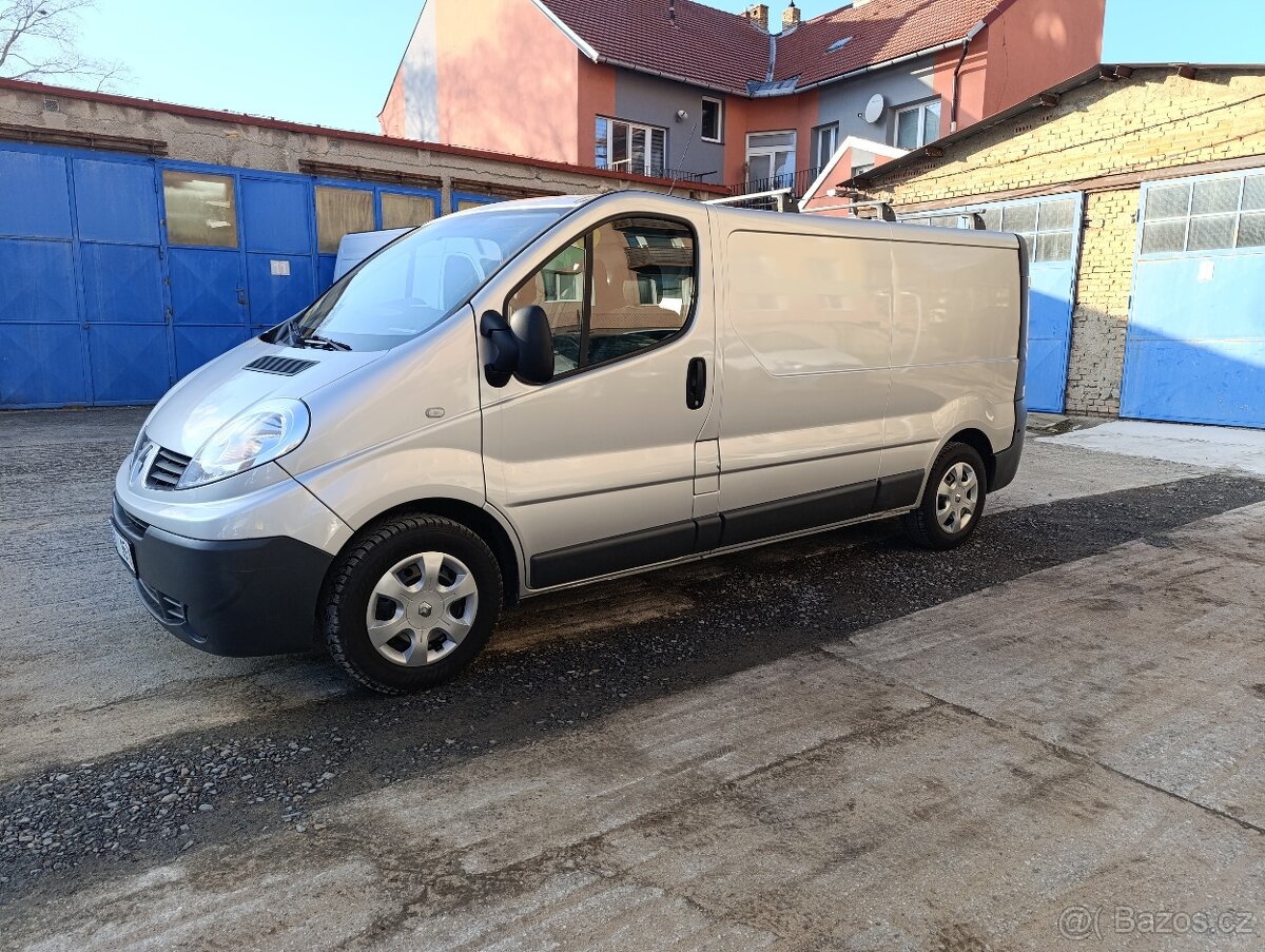 Renault Trafic Long 2.0dci - 8