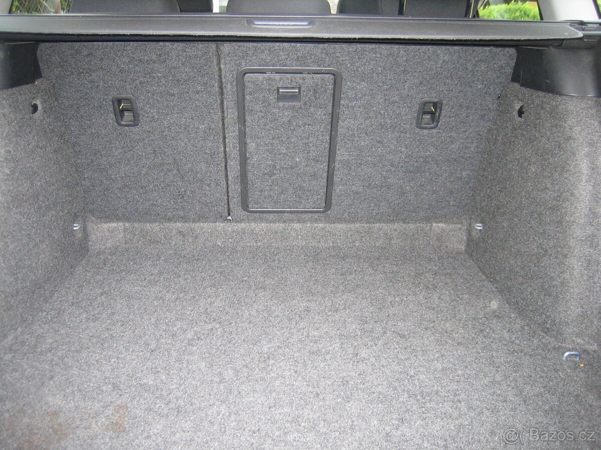 ŠKODA Octavia Combi 1,6MPi,75kW,r.v. 6/2011,koupen nový v ČR - 8