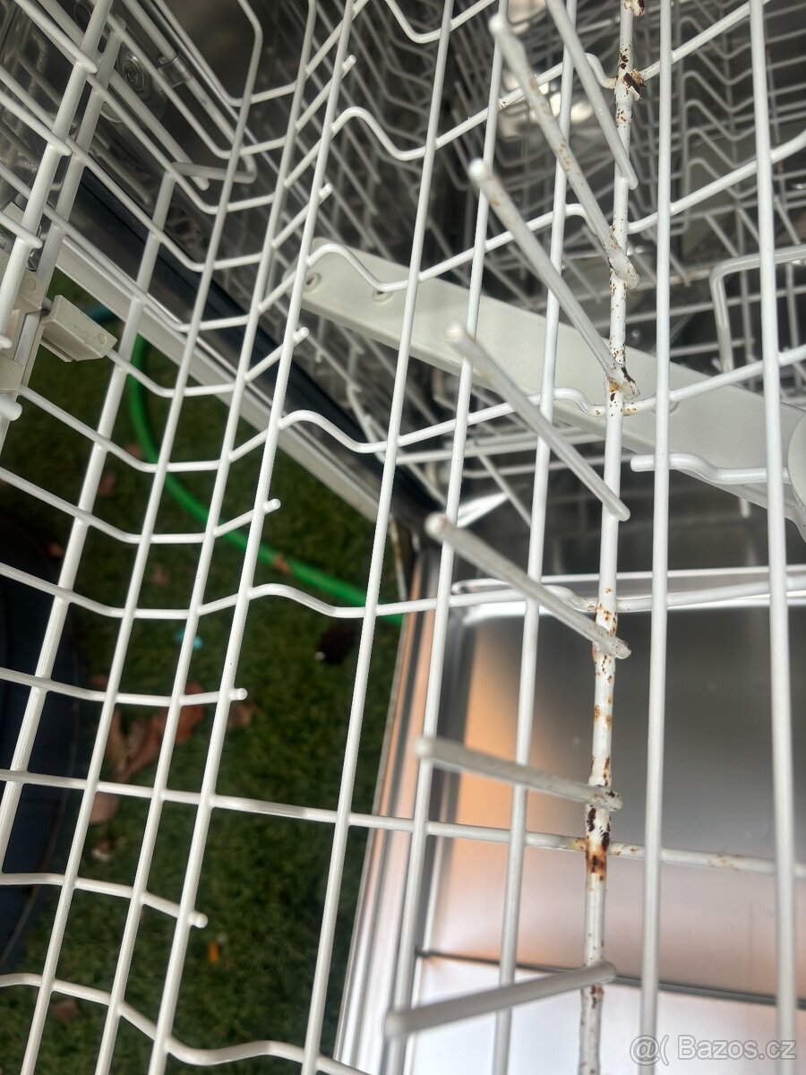 Myčka Miele, volně stojící - 8