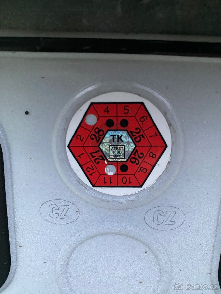 Přívěsný vozík s plachtou - 8