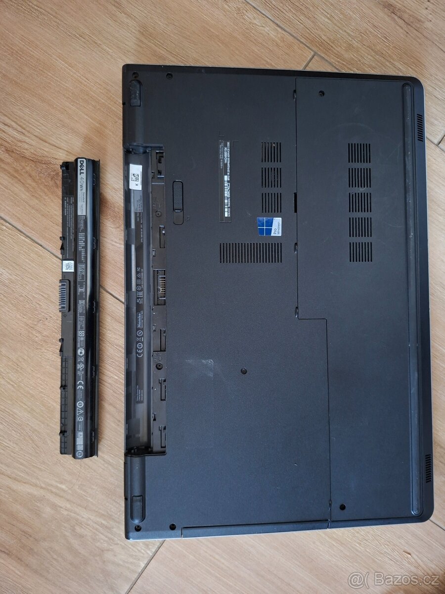 Dell Inspiron5759(i7/16GB/512 SSD/Radeon 4GB/17,3" - 8