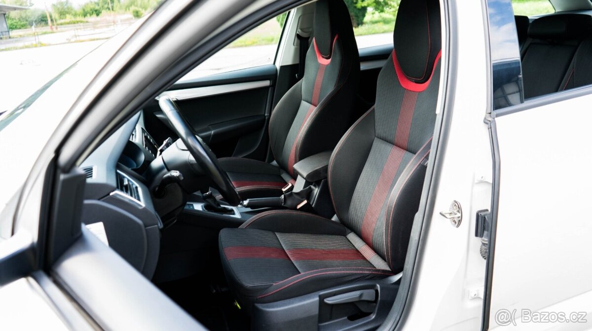 Škoda Octavia Combi 1.6 TDI Style DSG - 8