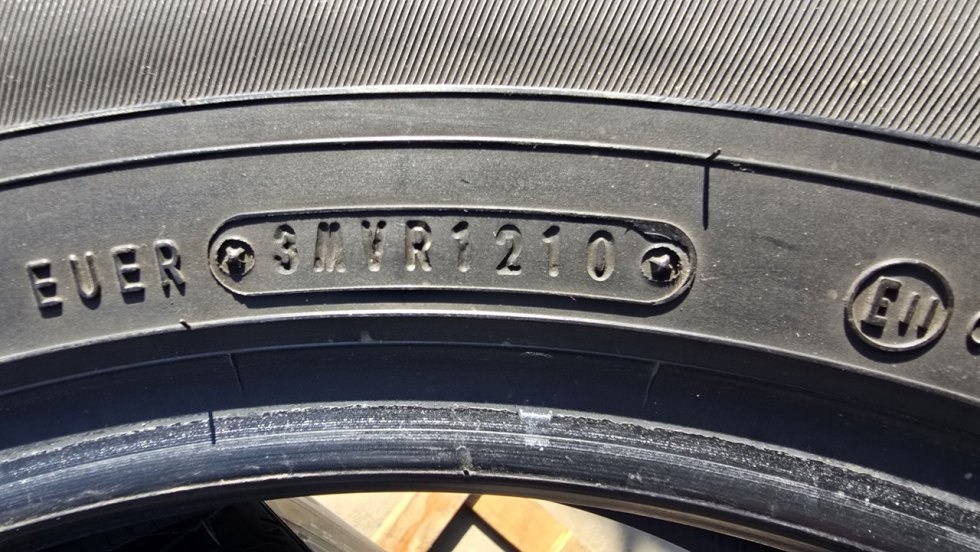 Letní pneu 215/60/17 Dunlop - 8
