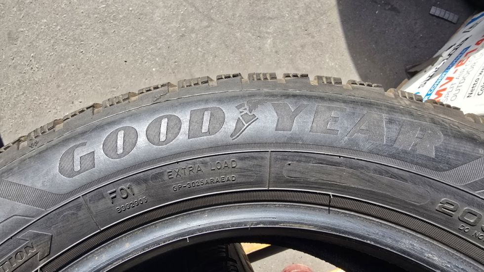 Zimní pneu 205/60/16 Good Year - 8