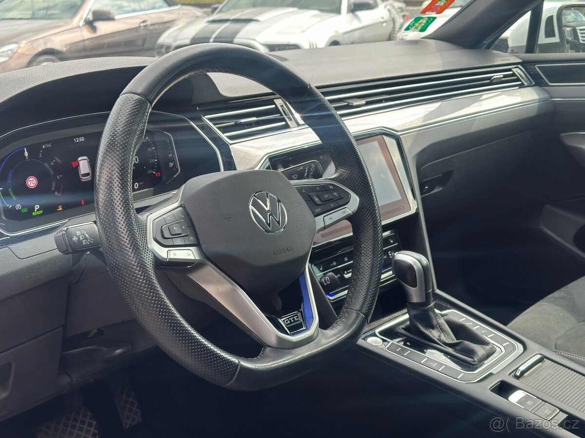 Volkswagen Passat 2021 - 8