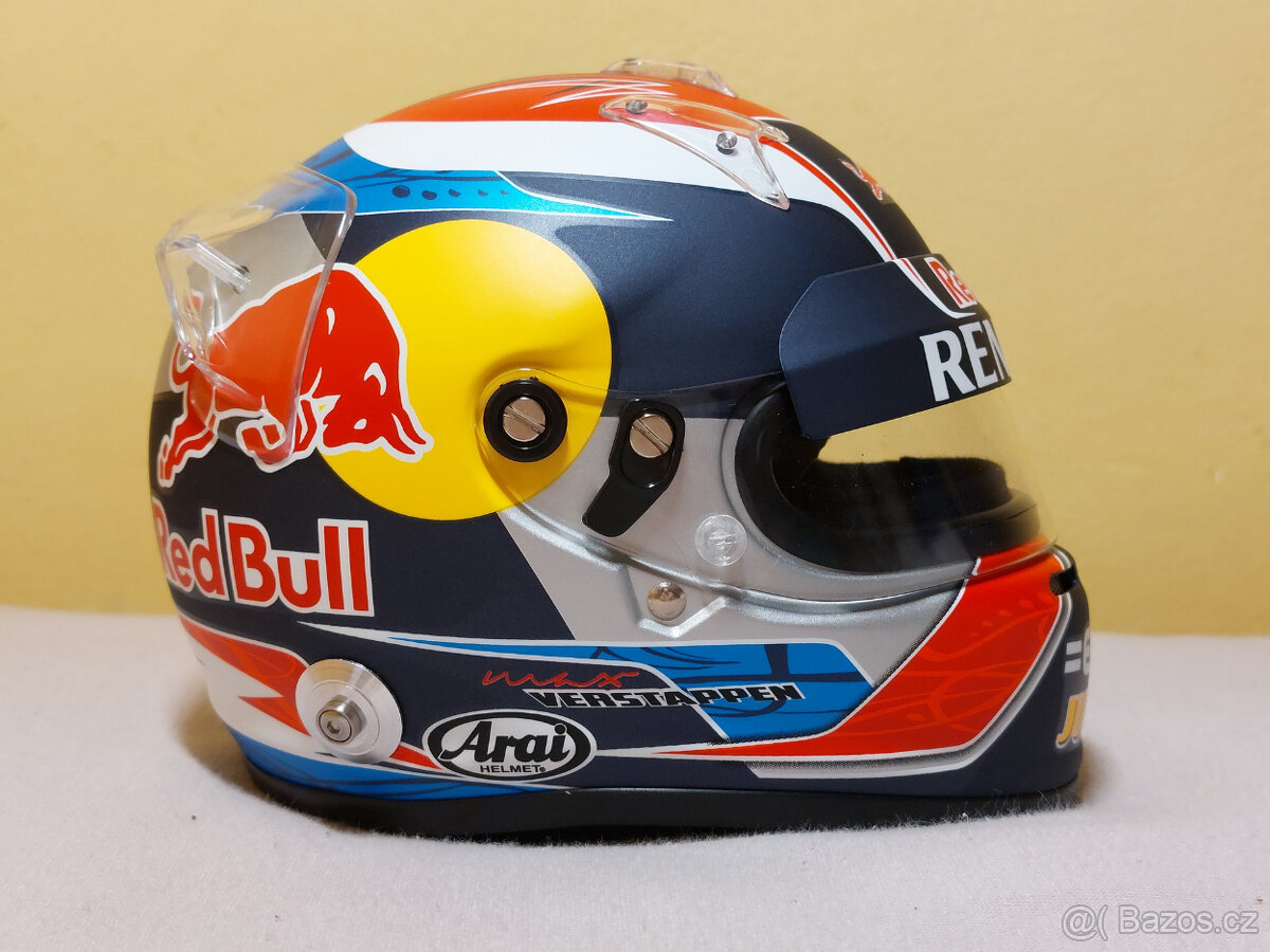 Predám Max Verstappen 2015 Toro Rosso F1 mini helma 1:2 - 8