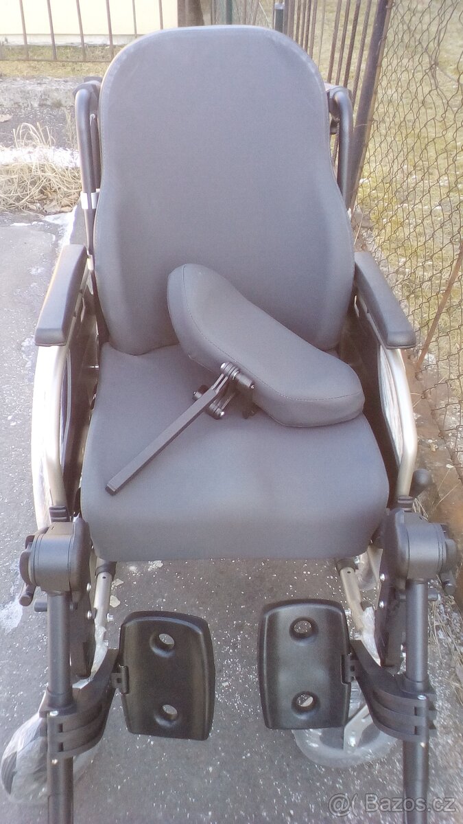 INVALIDNÍ VOZÍK- SPECIÁLPOLOHOVACÍ-SKLÁDACÍ--44CM- - 8