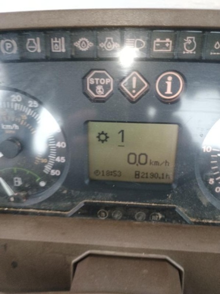 Traktor John Deere 6820 - 8