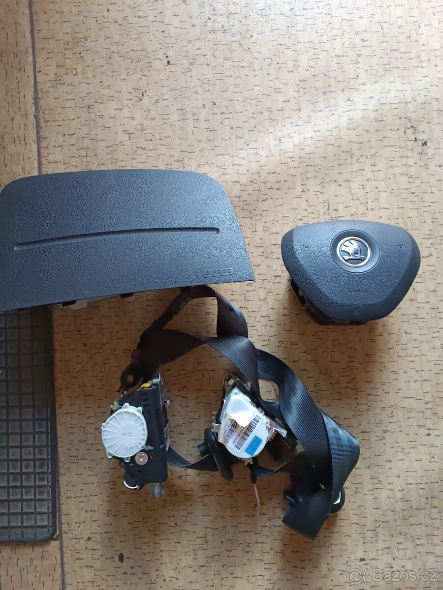 Skoda Roomster scout facelift - předek vozu 1,2 mpi 9910 - 8