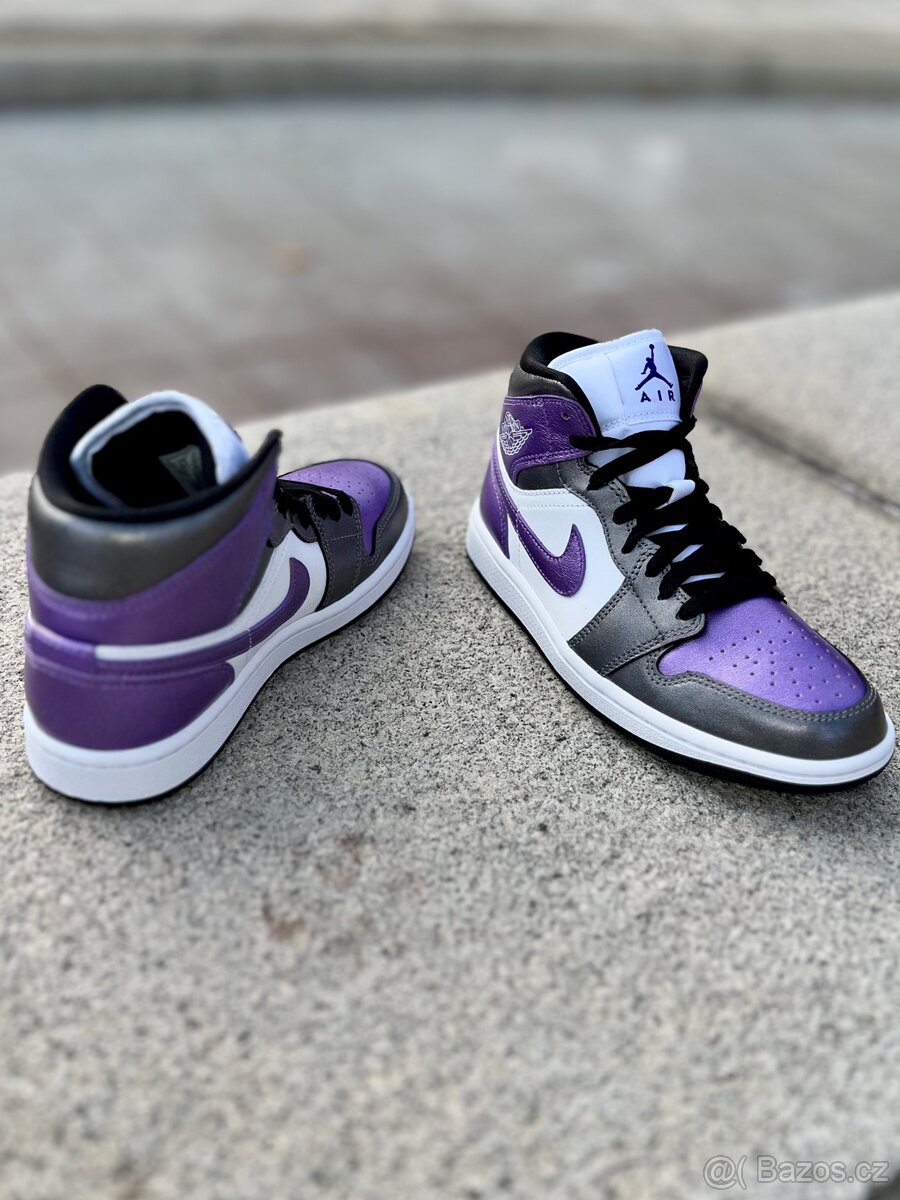 Air Jordan 1 Mid SE Grape Ice - 8