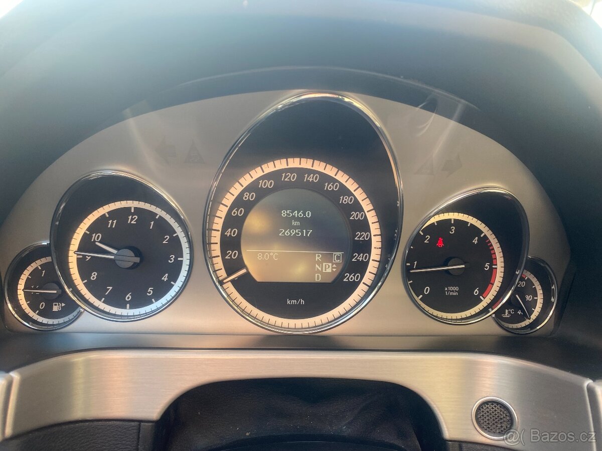 Mercedes-Benz Třídy E 350 CDI - 8