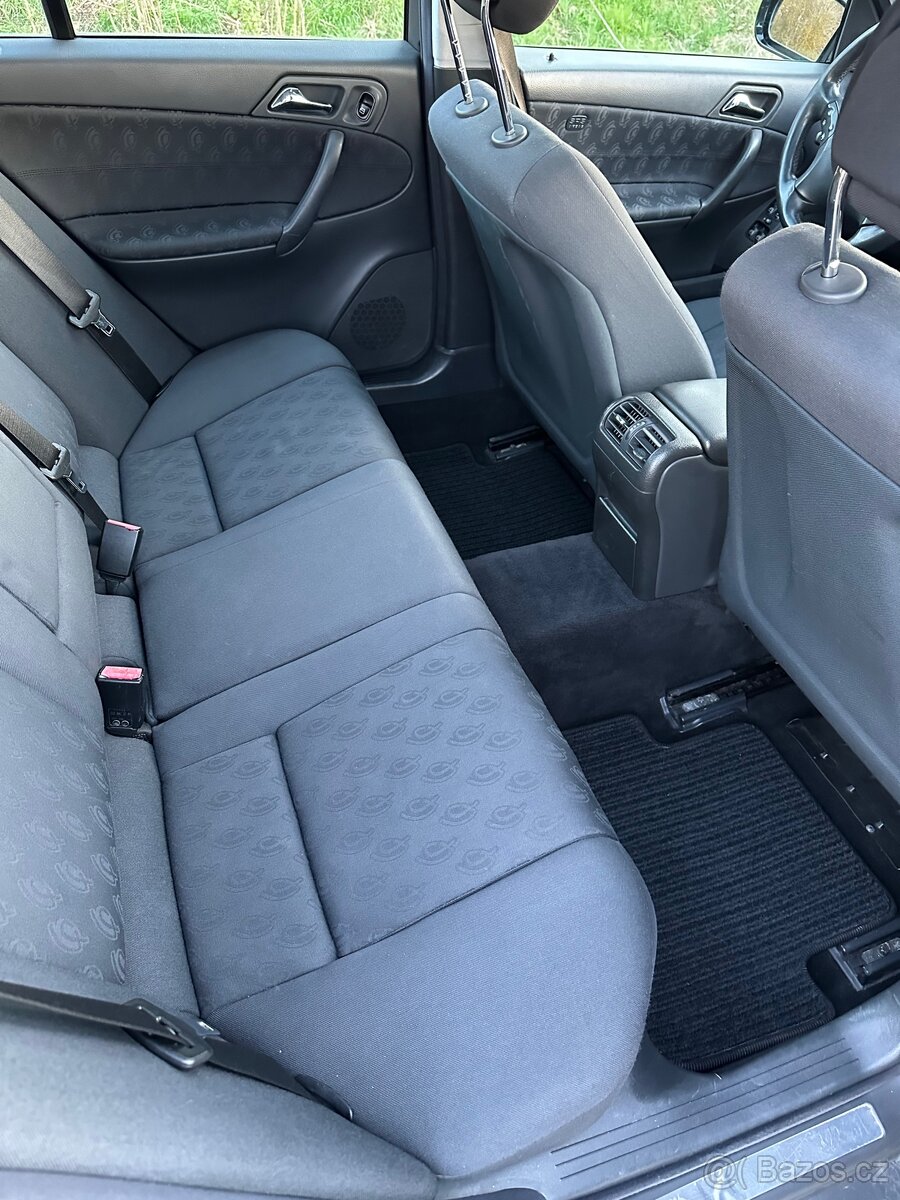 Mercedes-benz C220 CDI - 8