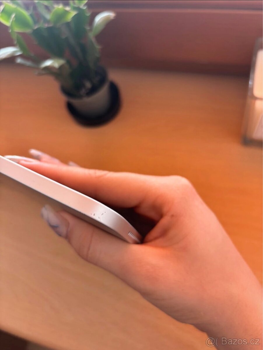 iPad 10th generation (2022), Wi-Fi, 64 GB, Silver - 8