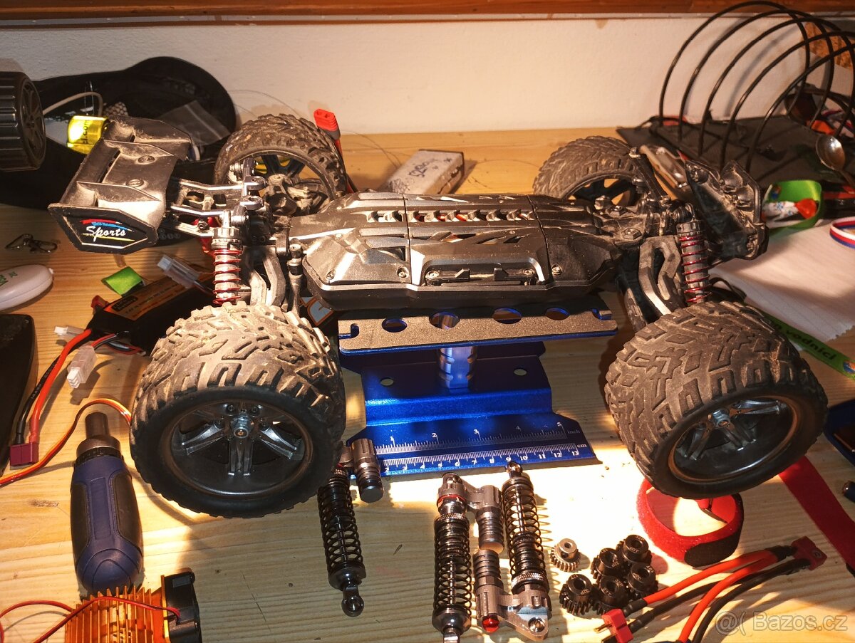 HSP Octane až 100km/h + hromada vybavení - 8