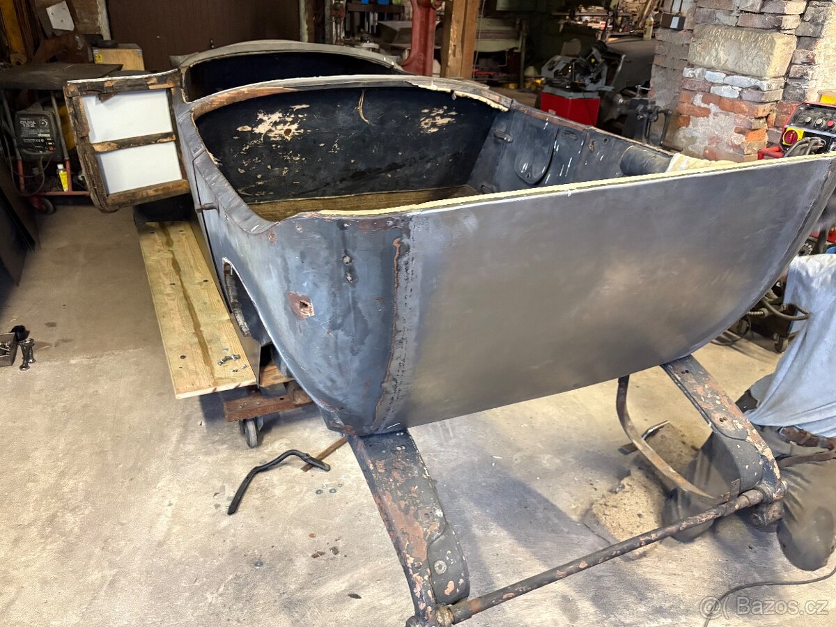 Sedačka tatraplan výroba karosérií a dílů karosérií výdřev - 8