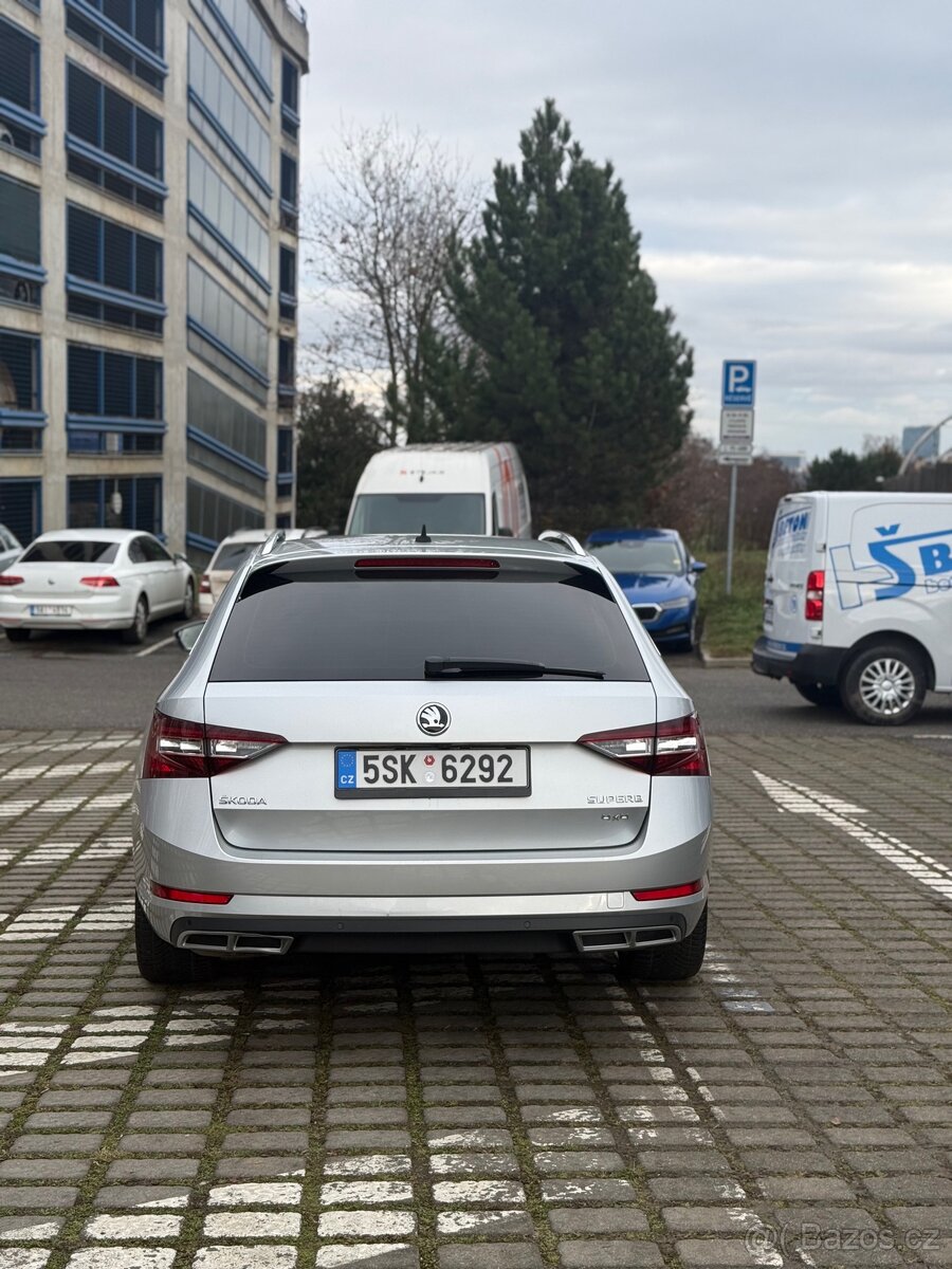 Škoda Superb 2.0 TDI DSG SportLine 4x4 140kw - 8