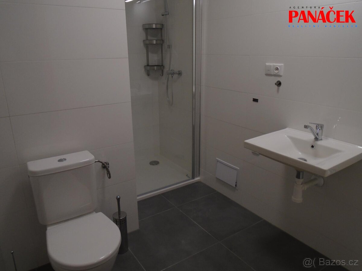 Pronájem bytu 1+1 Zlín novostavba - 8