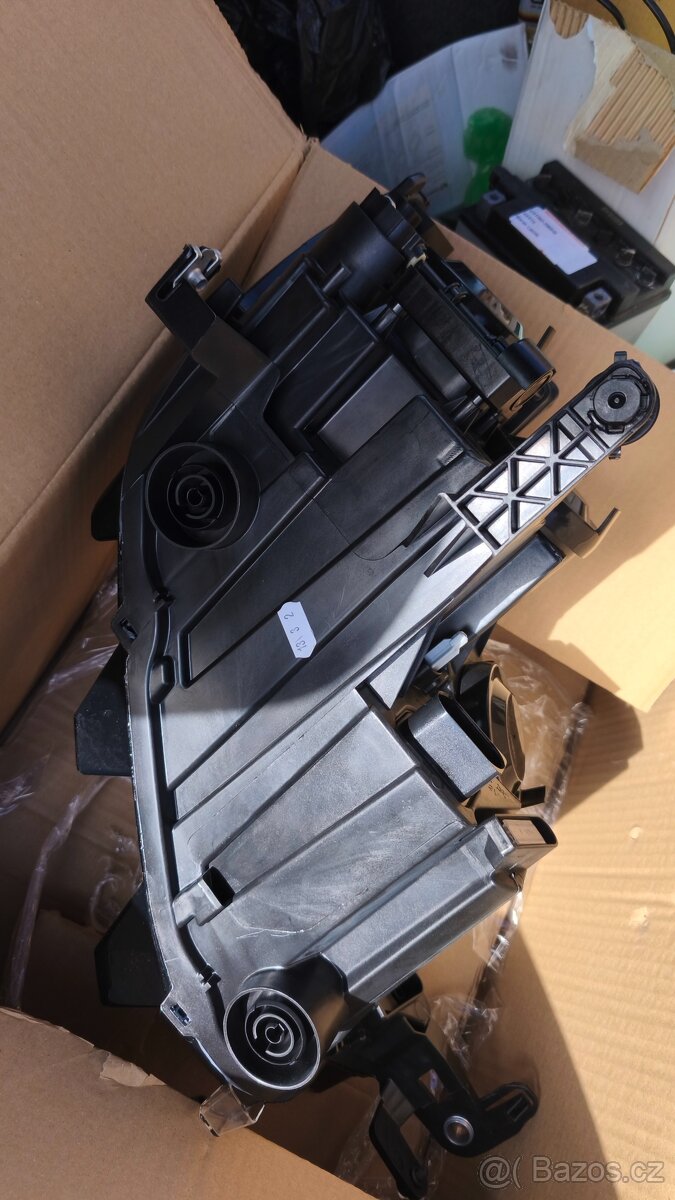 T ROC Levé přední hlavní světlo originální - 8