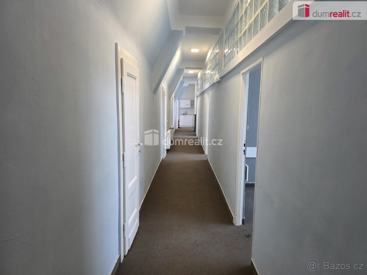 Pronájem kancelářských prostor 141m2, Vodičkova, Praha 1 - 8