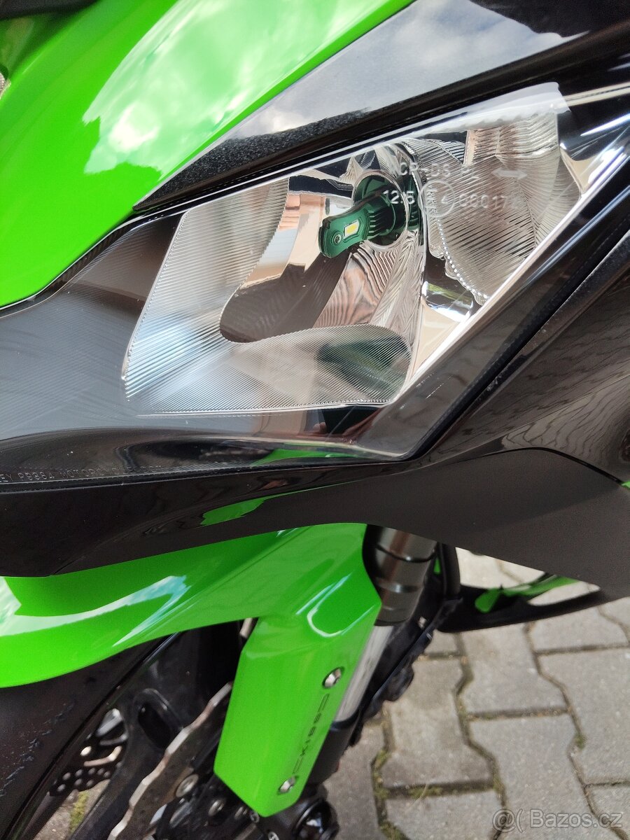 Kawasaki zx10r 2013 - 8