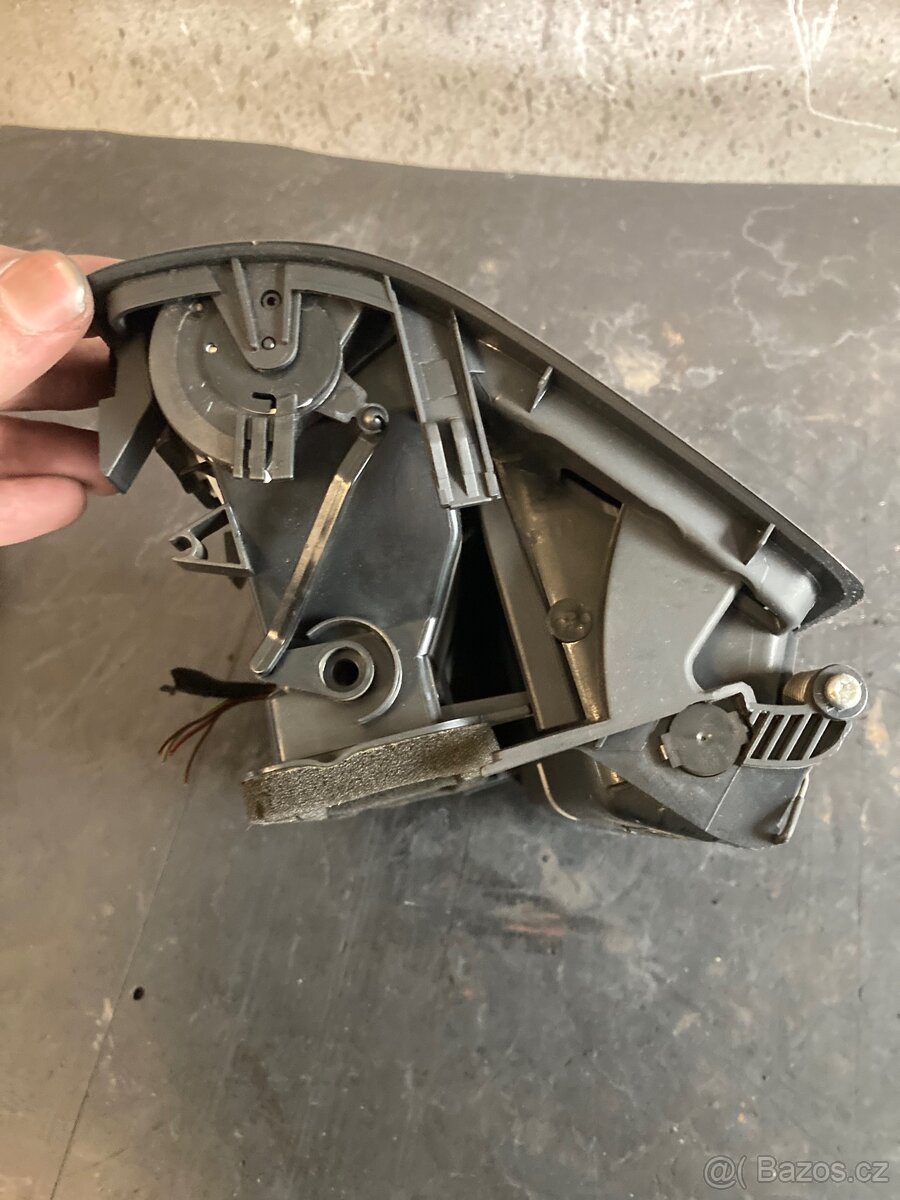 Prodám středové průduchy ventilace Škoda Octavia 2 - 8