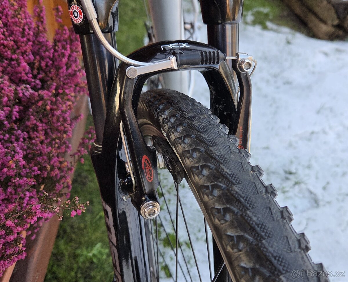 Trekové kolo Merida Crossway 900 Shimano XT 168-183cm. - 8