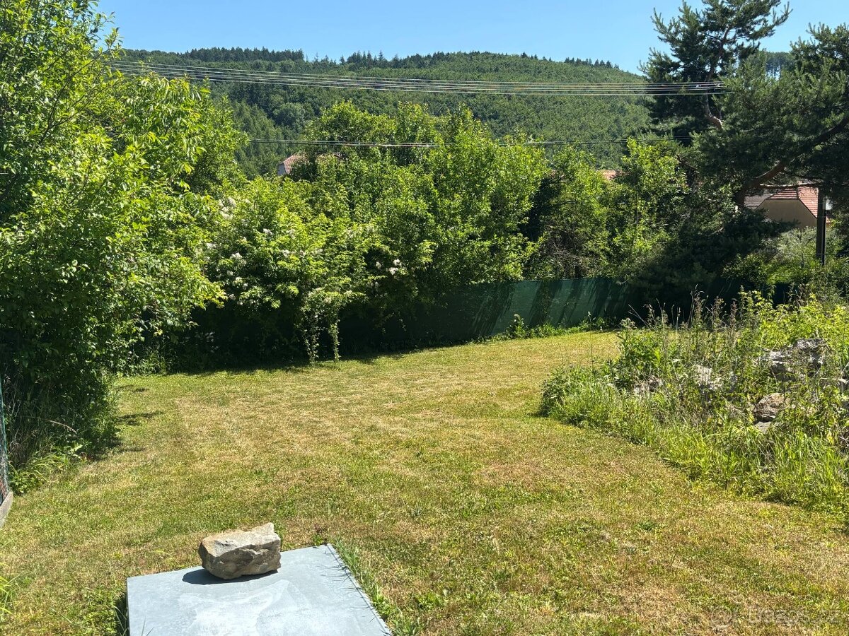 Prodej stavebního pozemku 1381 m² Strání - Květná - 8