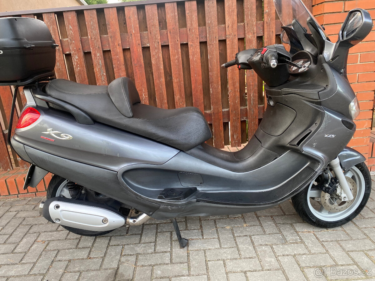 Piaggio X9 125 Evolution - 8
