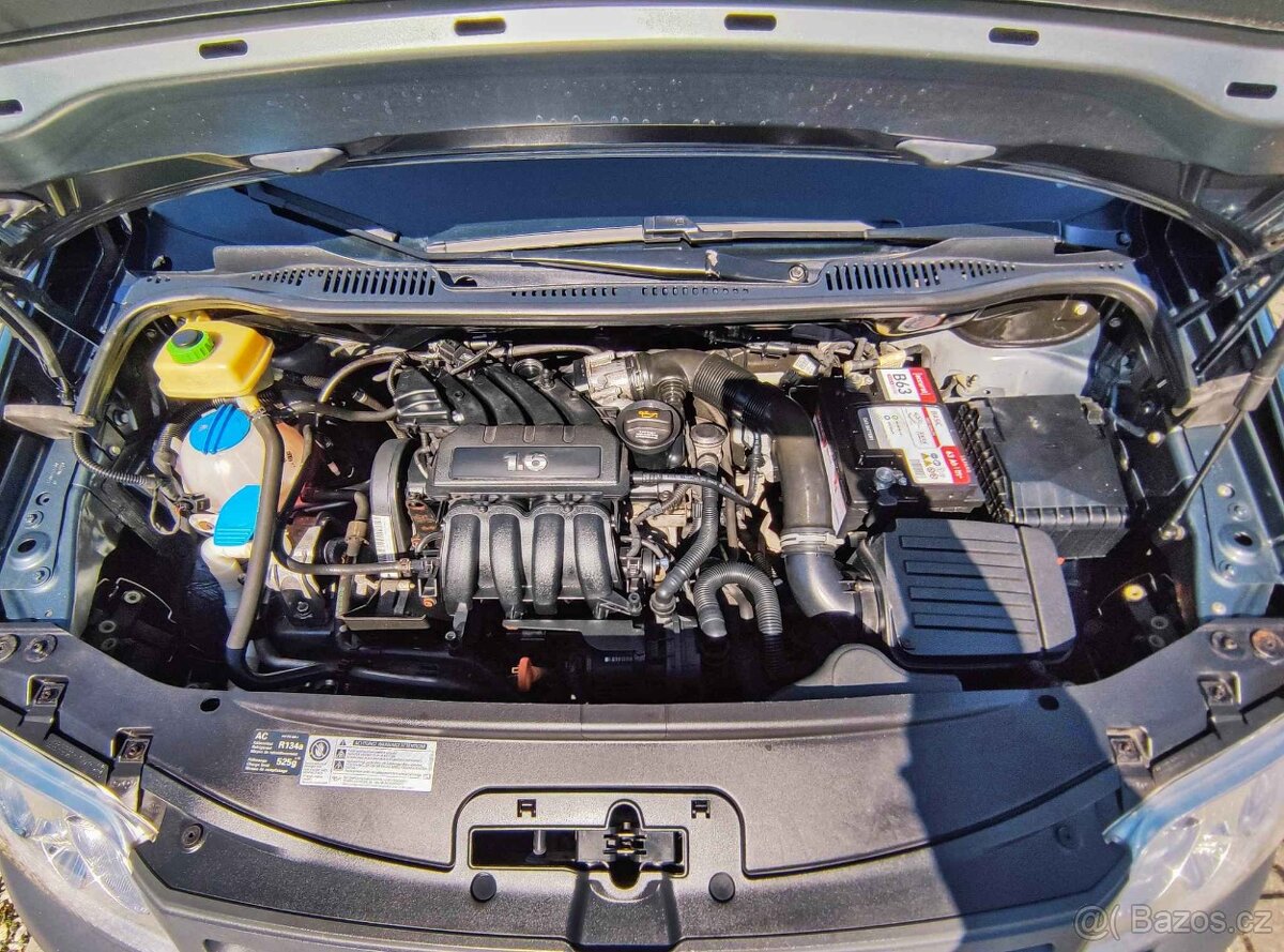 VOLKSWAGEN CADDY 1.6 MPI,LIFE,75 KW,AUT. KLIMA,VYHŘ.SEDAČKY - 8