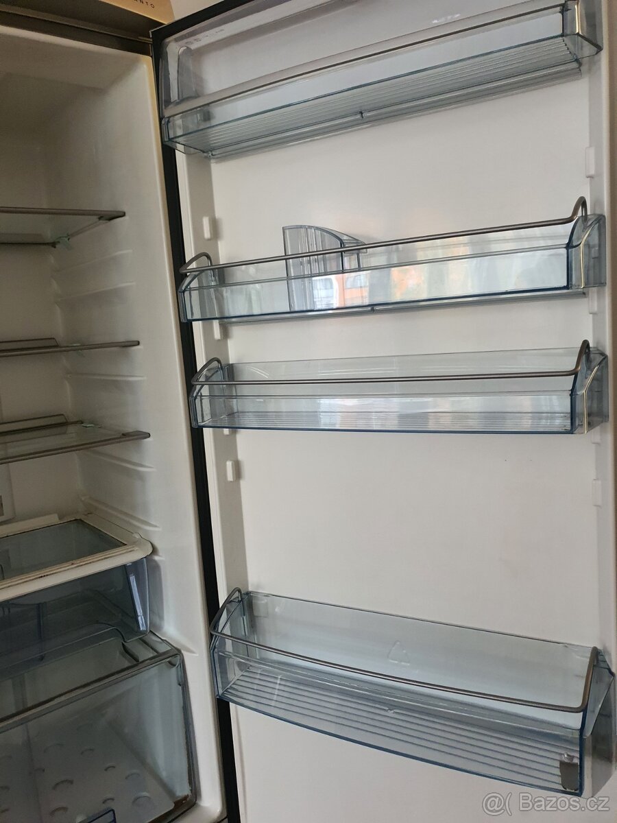NOFROST NEREZ lednice AEG značková A++ doprava - 8