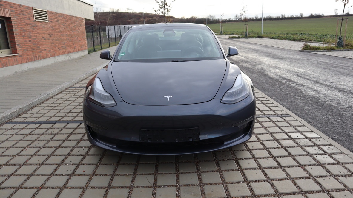 Tesla Model 3, model 2021 Long Range AWD – 82 kWh - 8