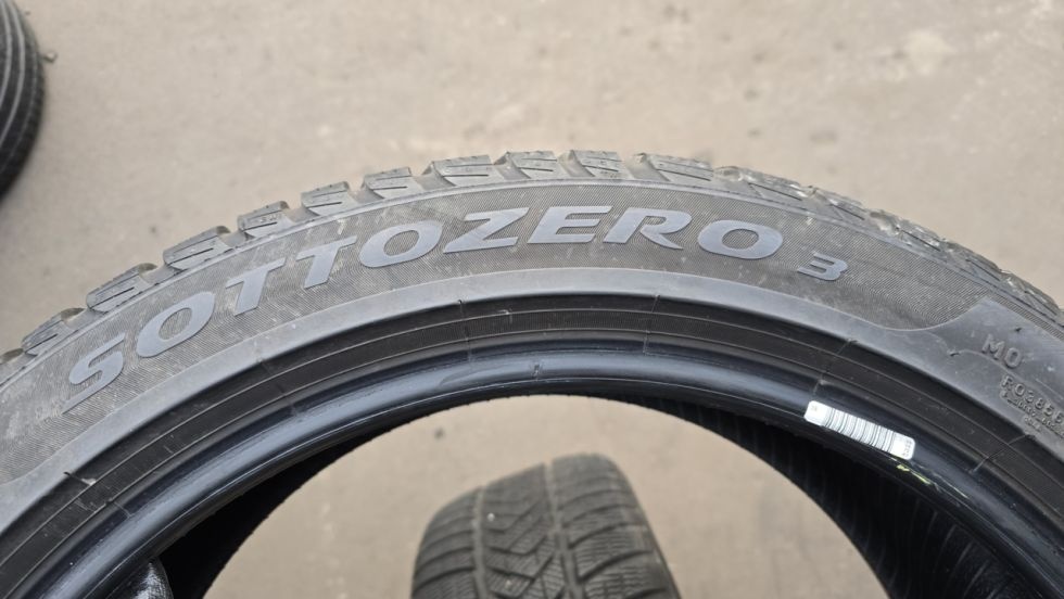 Zimní pneu 225/45/18 Pirelli - 8