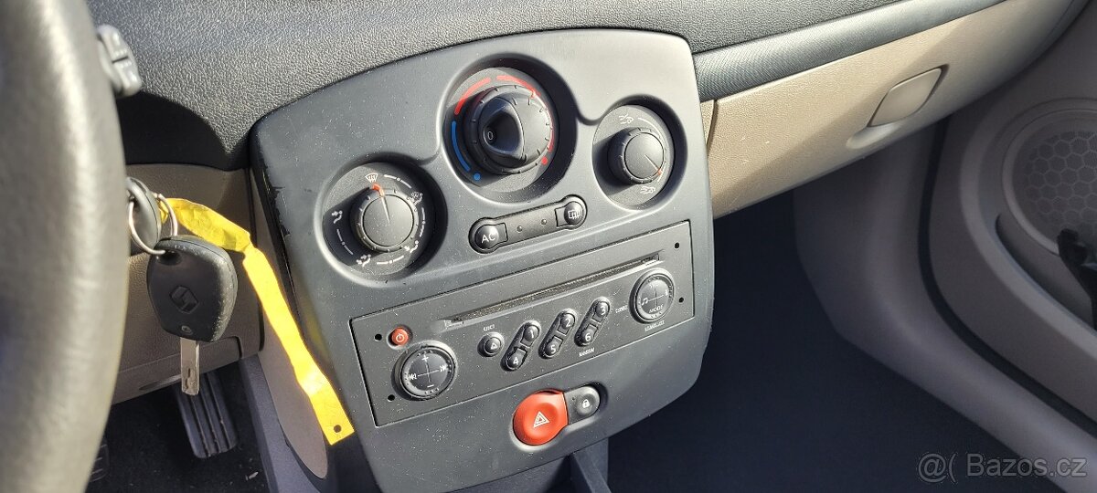 Renault clio rok 2006 najeto 130 tisíc 1.6 16v - 8