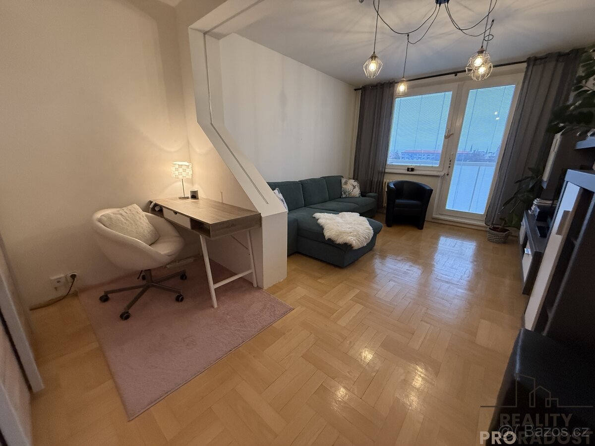 Pronájem bytu 3+1 v Olomouci- Nová Ulice, ul. Kmochova - 8