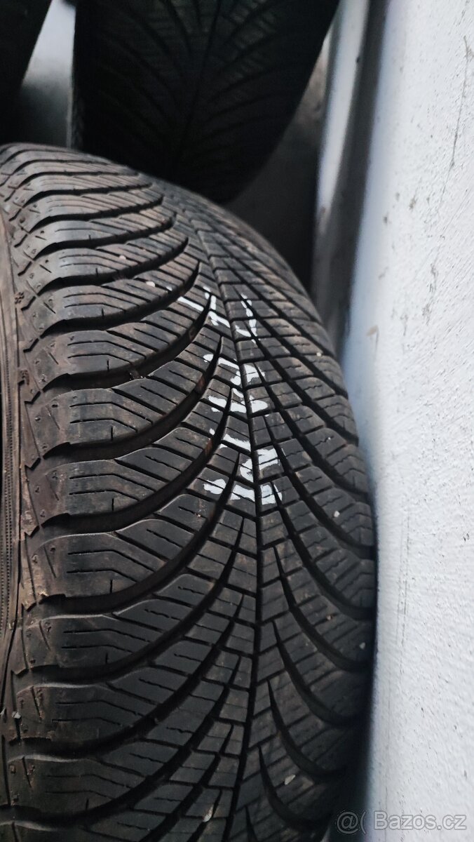 Celoroční pneu 185/60/15 Goodyear Vector 4Seasons - 8