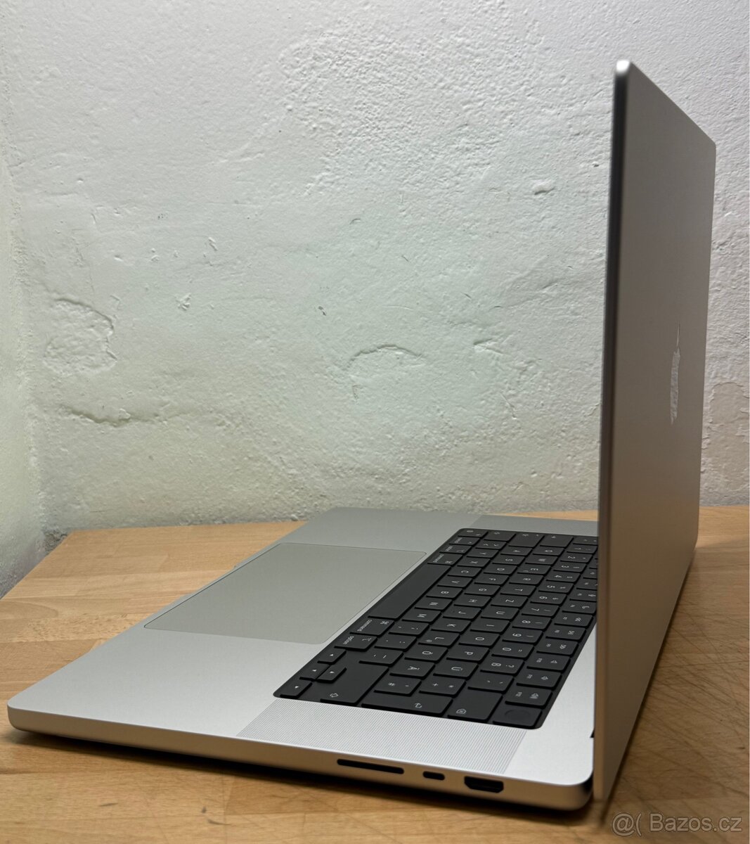 MacBook Pro 16” 2023 CTO /16GB RAM/1TB SSD/Záruka - 8