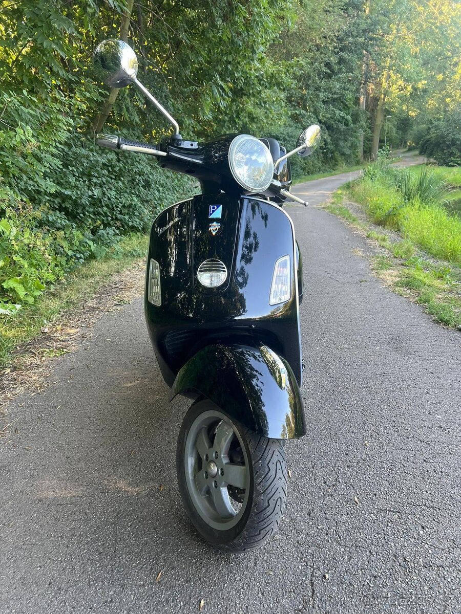 Vespa 125ccm r.v. 2017 - 8