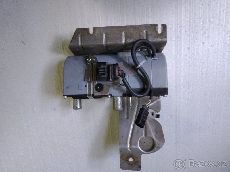 mercedes - prihrev, nezávislé topení, bufik - 8