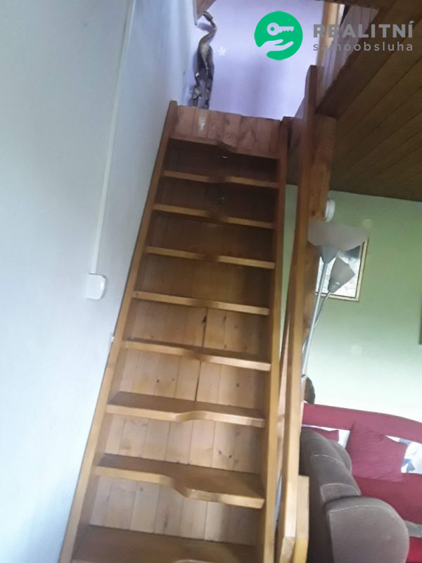 Celoročně obyvatelná chata v Ivančicích - 8