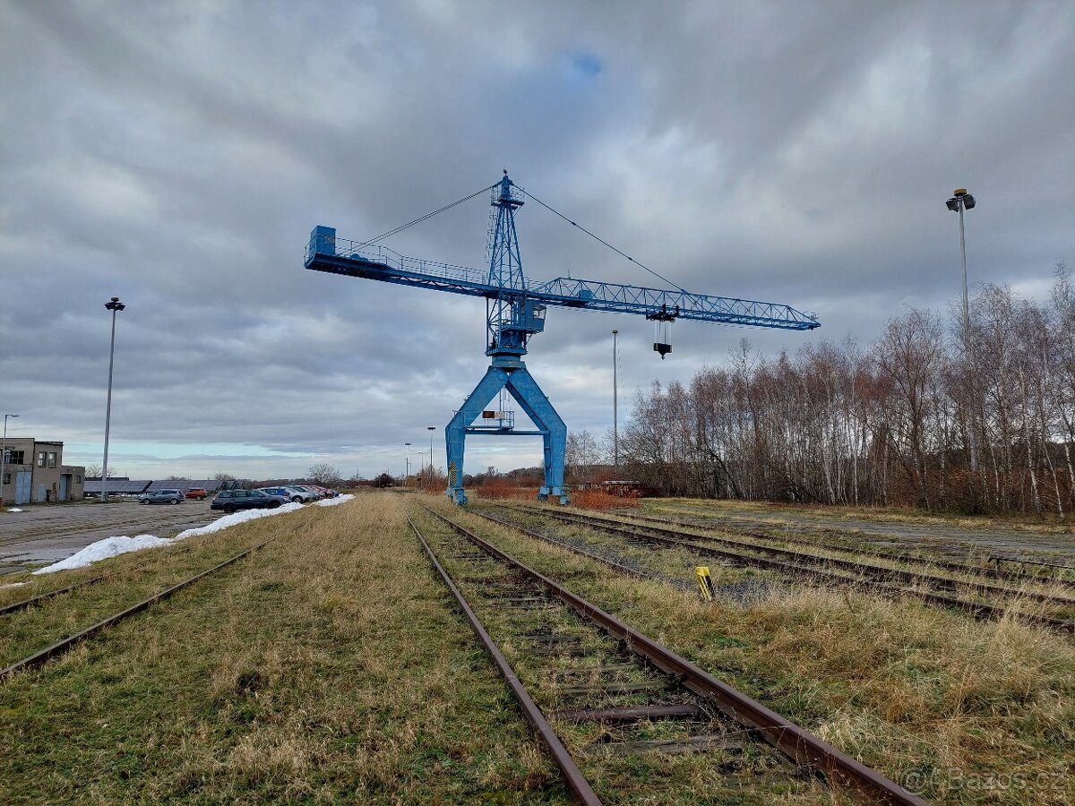 Skládkový jeřáb MB 1645 P - 8