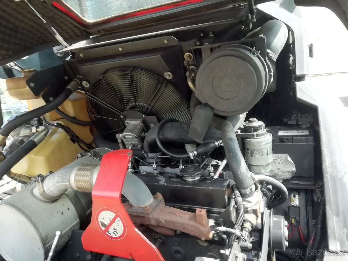 Nakladač AHLMANN AF1050,r.v.2010,motor Cummins,pohon 4x4, - 8