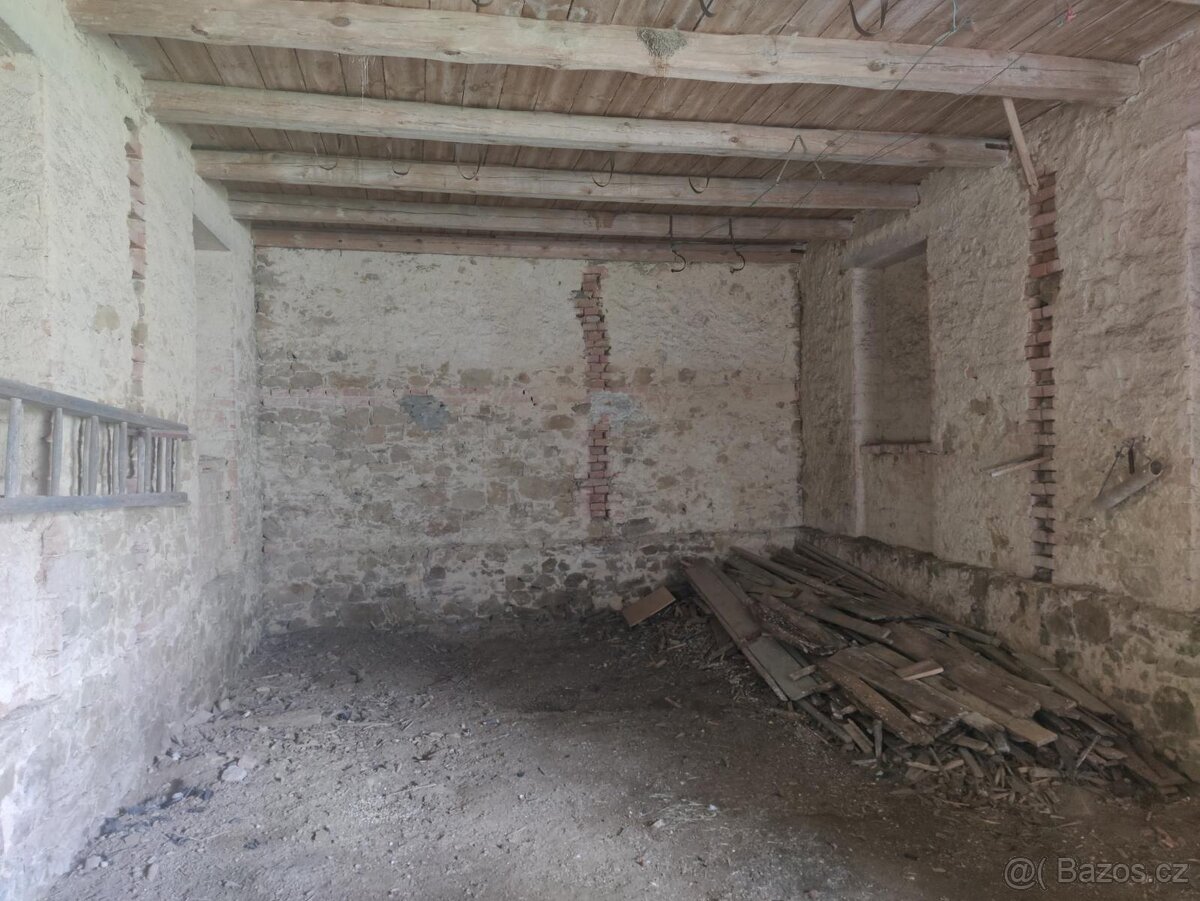 Zemědělská usedlost v obci Stupešice, 940m2 - 8